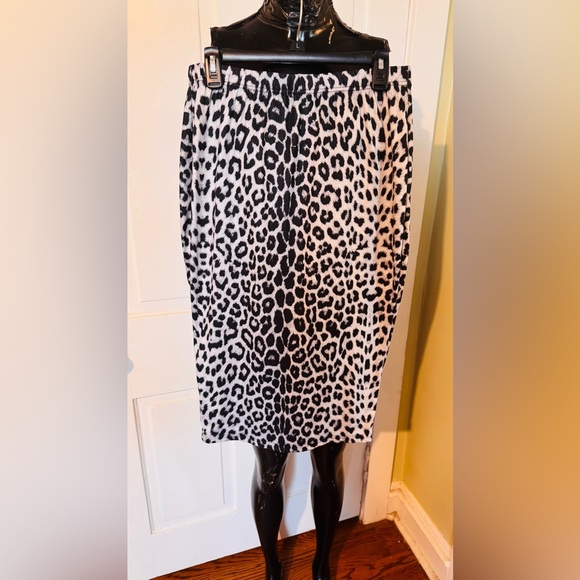 SHEIN Pencil Skirt Sz. XL (EUC) - Picture 1 of 7